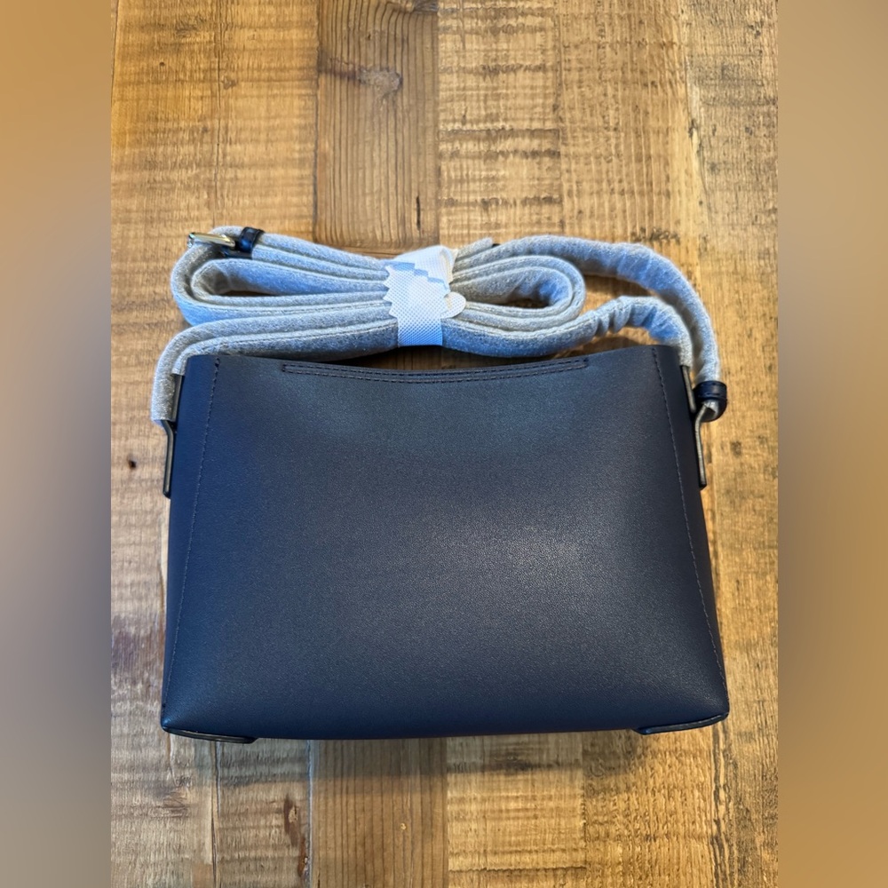 Mark & Graham Fillmore Crossbody Bag - Picture 3 of 3